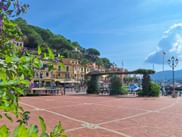Piazza in Porto Azzuro auf Elba