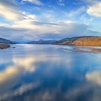 Loch Ness am Great Glen Way in Schottland