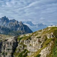 Die Auronzohütte bei den Drei Zinnen