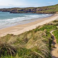 Hiking trail along the famous Whitesands Bay