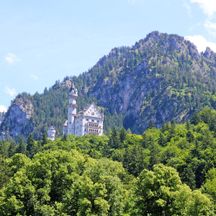 Schloss Neuschwanstein beim Wandern nach Füssen