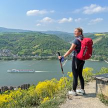 Wanderer am Rhein