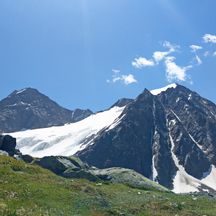 Pitztal Sölden Braunschweiger Hütte mit Berggipfeln und Gletscher
