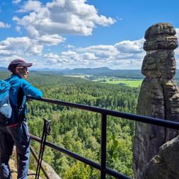 Panoramablick auf die Landschaft vom Pfaffenstein