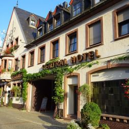 View of the Hotel Central in Rüdesheim