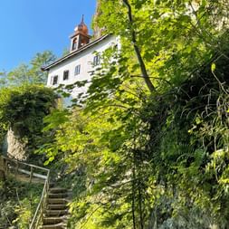 Hiking trail to the hermitage
