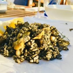 Paella mit Meeresfrüchten in Mallorca
