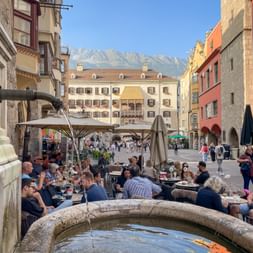 Innsbrucks belebte Innenstadt