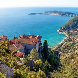 Mountain villages and great views of the sea while hiking on the Côte d'Azur