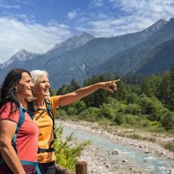 Hikers on the Alpe-Adria-Trail
