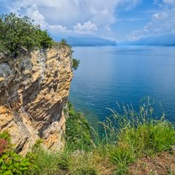 Aussicht im Naturschutzgebiet der Rocca di Manerba und Sasso Piano