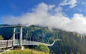 Die Hängebrücke in Holzgau