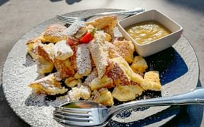 Kaiserschmarrn mit Apfelmus