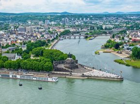 Ausblick auf Koblenz bei der Moselsteig Tour