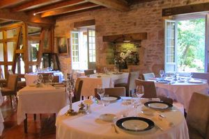 Restaurant im Hôtel Le Moulin de la Beune in Les Eyzies