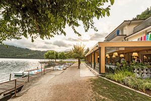 Parc Hotel du Lac bathing area & restaurant