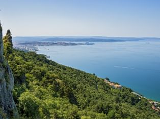 The Rilkeweg with a view of Trieste