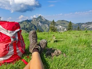 Wanderschuhe richtig binden