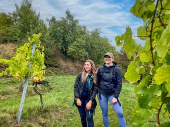 Wanderinnen in Weissenkirchen in der Wachau