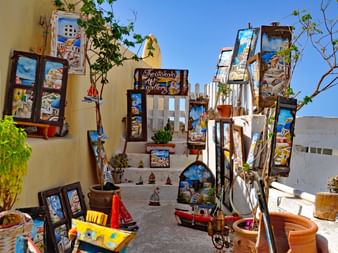 Cultural enjoyment in Santorini