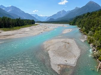 Das Flussbett des Lechs nahe Stanzach
