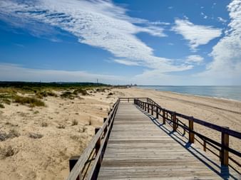 Holzsteg von Praia de Verdelago