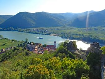 View of Dürnstein and Danube on the hiking trail