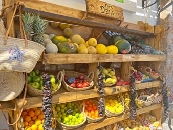 Fruit stand