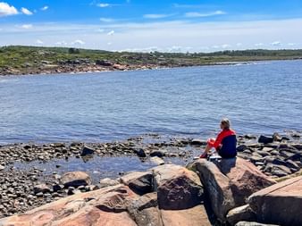 Wanderpause am Strand der Halbinsel Bjäre
