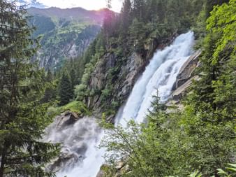 Blick auf den Oberer Achenfall in Krimml im Pinzgau