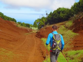 Wanderer am Wanderweg auf El Hierro