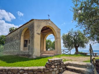 Kirche San Giorgio auf der Rocca die Manerba