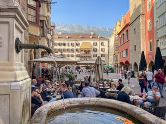 Innsbrucks belebte Innenstadt
