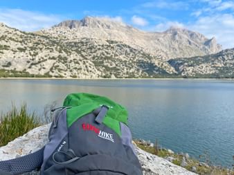 Eurohike backpack in front of the Cúber lake