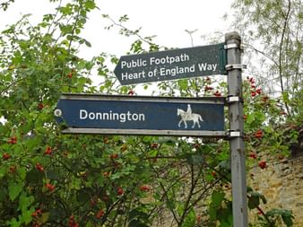 Hiking sign posting in England