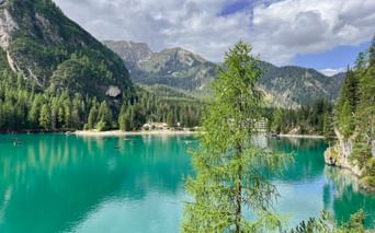 Der Pragser Wildsee in den Dolomiten