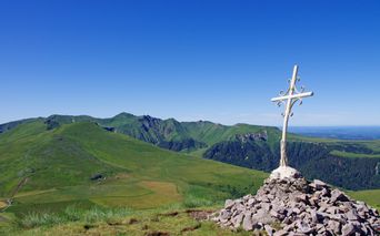 Gipfelkreuz Puy de l'Angle