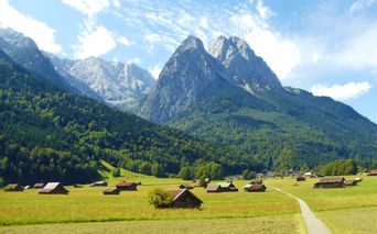Alpine landscape with view of the hiking paths and the Zugspitze