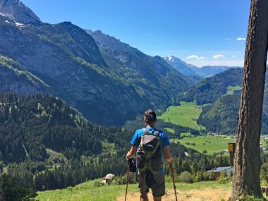 Bergwanderer am Weg nach Abtenau