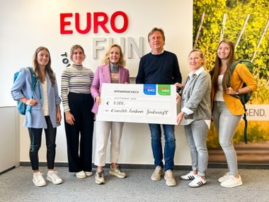 Handing over the cheque to the association "Children Have Future"