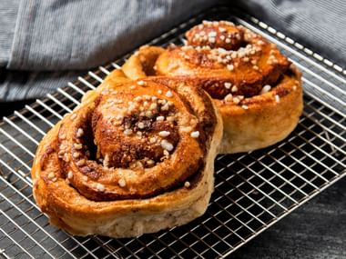 Recipe for Swedish cinnamon buns Kanelbullar