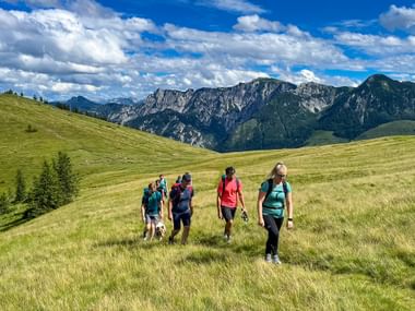 Product management employees on a hike to the Postalm