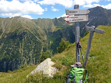 Wegweiser Höhenweg Passeiertal