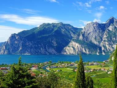 Bezauberndes Panorama beim Wandern am Gardasee