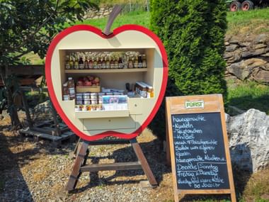 Winklerhof sales stand in Partschins