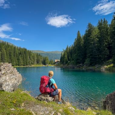 Wanderpause am Obernberger See