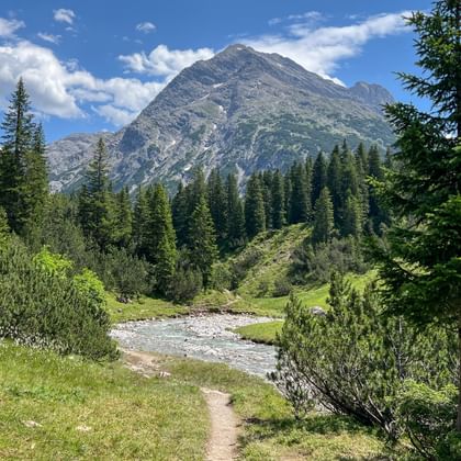 Panoramic view of the Rote Wand from the hiking trail