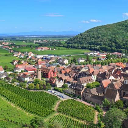 Die Kaiserstadt Kaysersberg an der elsässischen Weinstraße