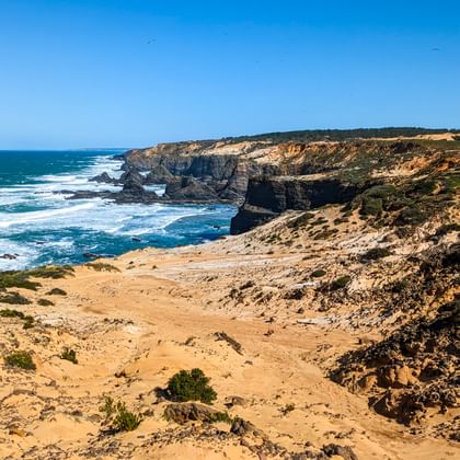 Steilklippe in Zamujeira do Mar