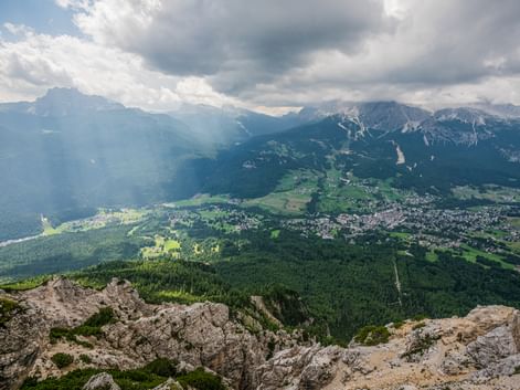 Blick auf das Thal der Dolomiten